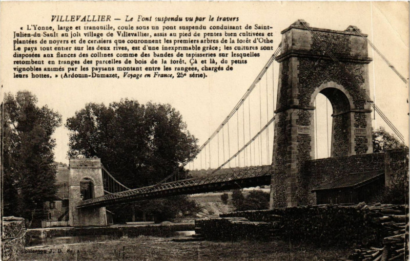 Carte postale ancienne Villevallier - Le Pont suspendu vu par le travers à Villevallier