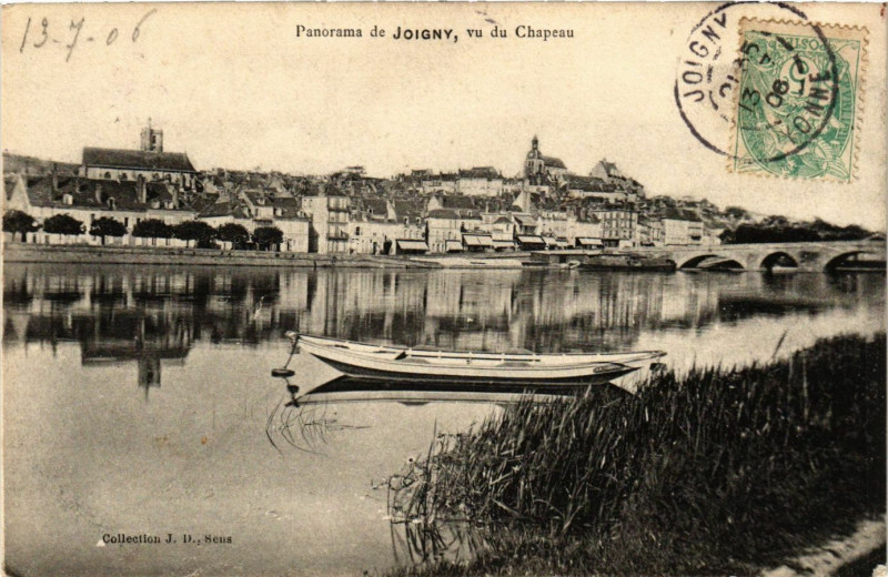 Carte postale ancienne Panorama de Joigny vu du Chapeau à Joigny