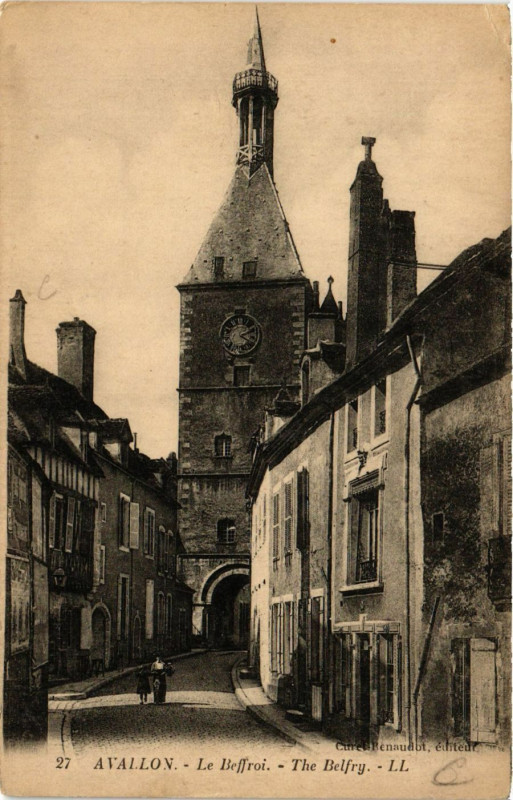 Carte postale ancienne Avallon - Le Beffroi - The Belfry à Avallon