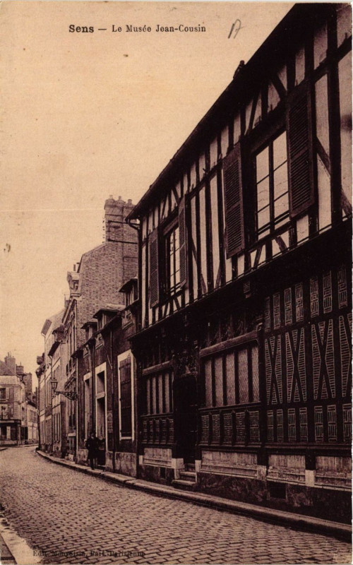 Carte postale ancienne Sens - Le Musée Jean-Couisin à Sens