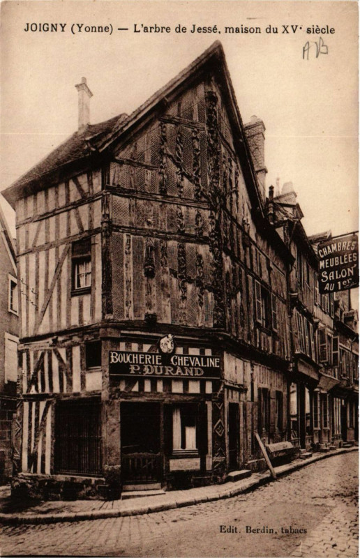 Carte postale ancienne Joigny - L'arbre de Jessé maison du Xv siecle à Joigny