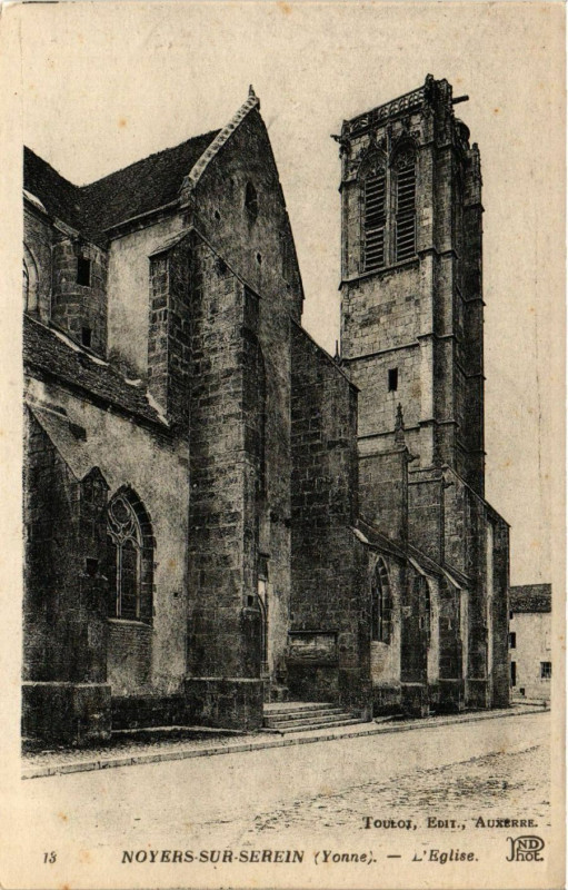 Carte postale ancienne Noyers-sur-Serein - L'Eglise à Noyers