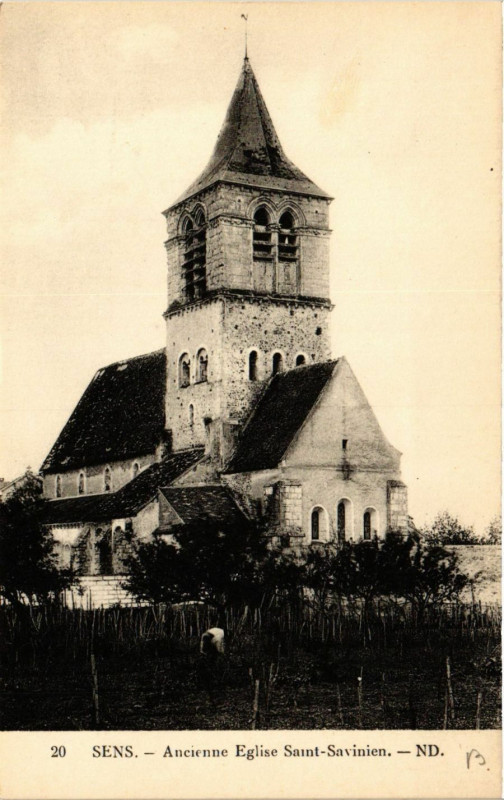 Carte postale ancienne Sens - Ancienne Eglise Saint-Savinien à Sens