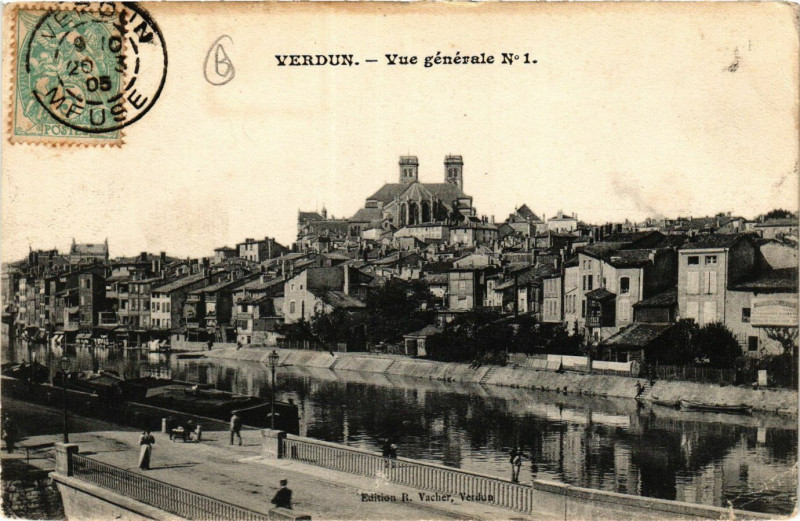 Carte postale ancienne Verdun  -Vue générale à Verdun