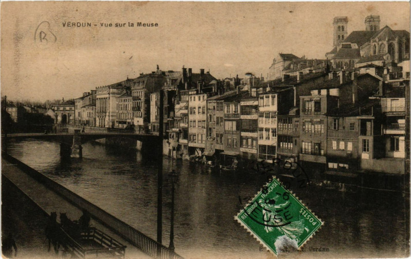 Carte postale ancienne Verdun - Vue sur la Meuse à Verdun