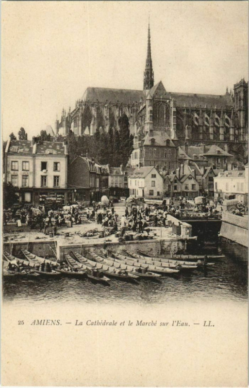 Carte postale ancienne La Cathédrale Amiens Marché sur l'eau