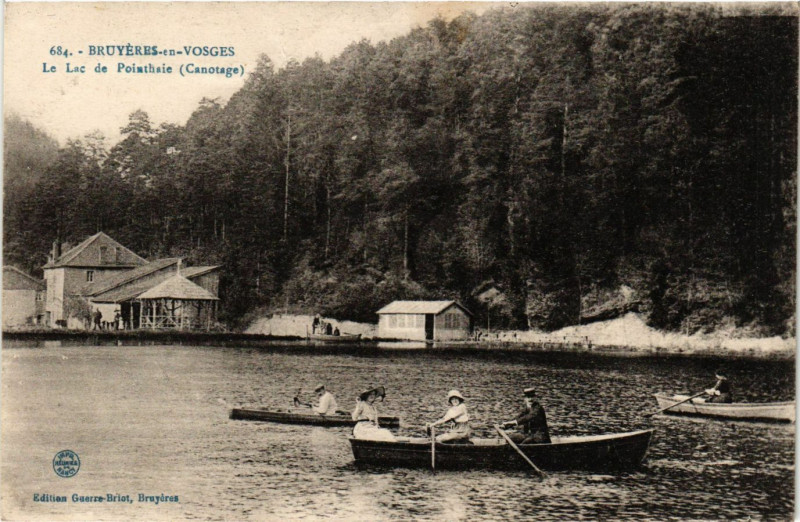 Carte postale ancienne Bruyeres-en-Vosges - Le Lac de Pointhaie (Canotage) à Bruyères