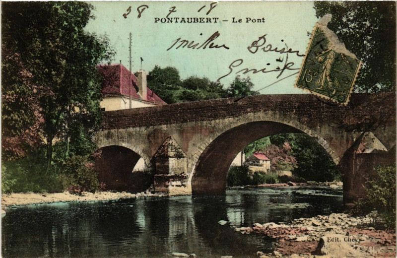 Carte postale ancienne Pontaubert - Le Pont