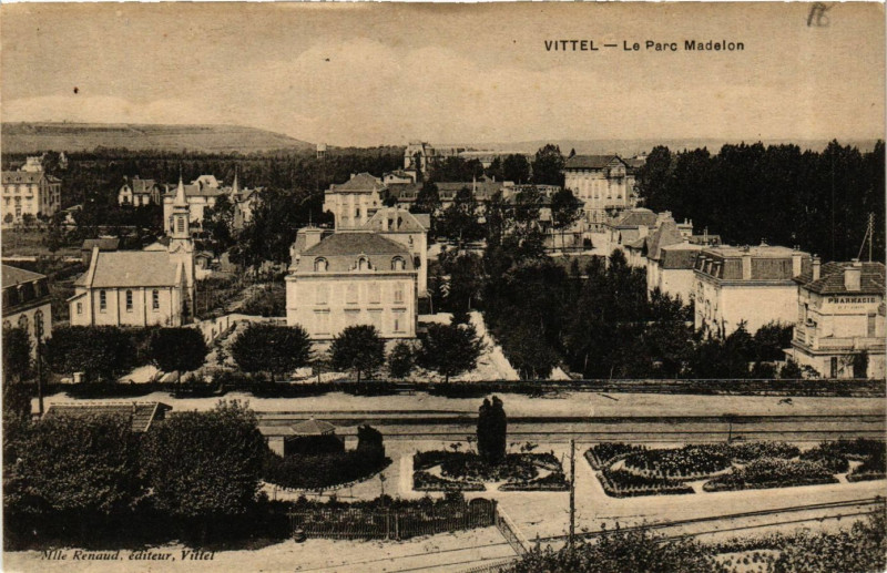 Carte postale ancienne Vittel - Le Parc Madelon à Vittel