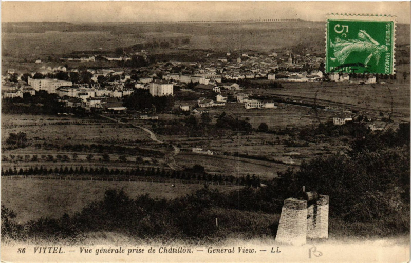 Carte postale ancienne Vittel - Vue générale prise de Chatillon - General View à Vittel