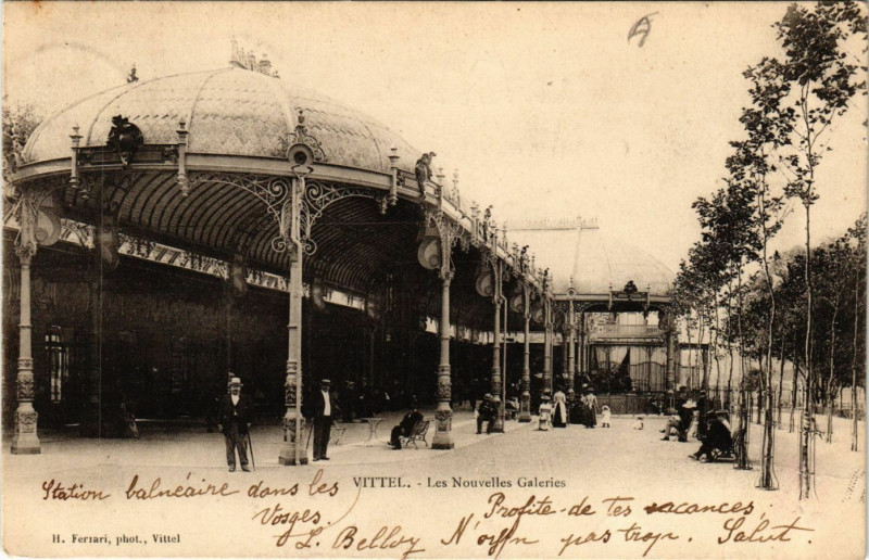 Carte postale ancienne Vittel - Les Nouvelles Galeries à Vittel