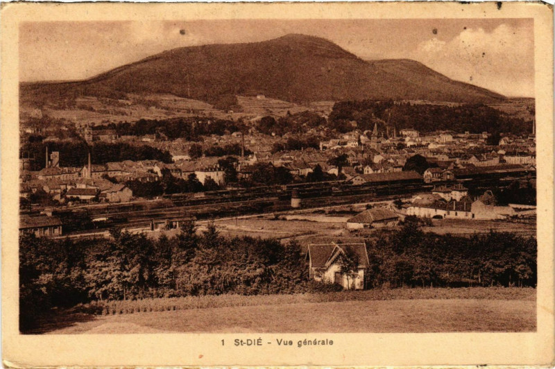 Carte postale ancienne Saint-Die - Vue générale