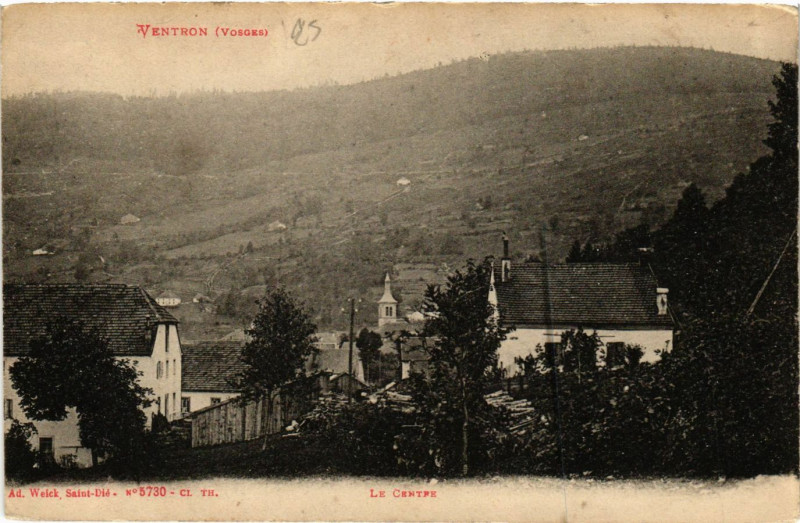 Carte postale ancienne Ventron - Le Centre à Ventron