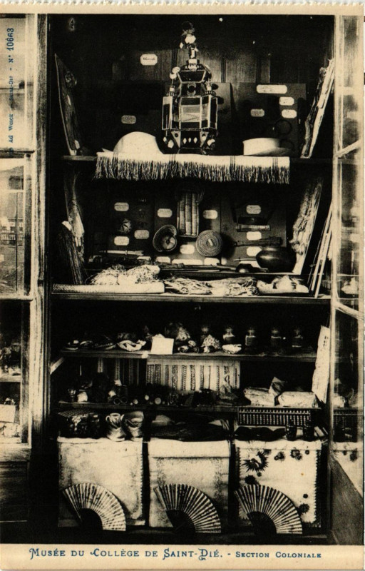 Carte postale ancienne Musée du College de Saint-Die - Section Coloniale