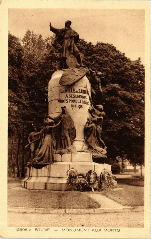 Carte postale ancienne Saint-Die - Mon. aux Morts