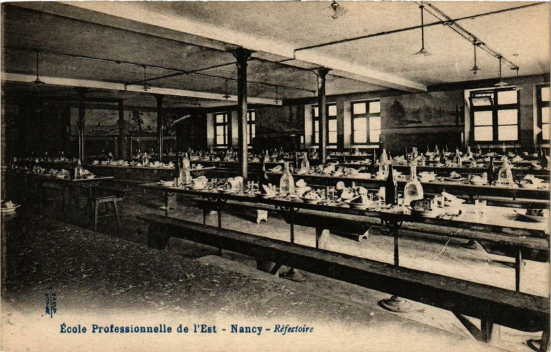 Carte postale ancienne Nancy Ecole Professionnelle de l'Est Refectoire à Nancy