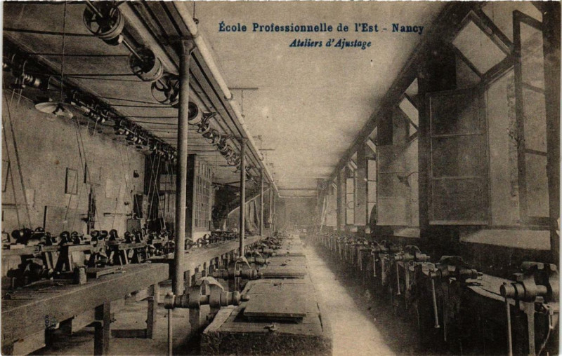 Carte postale ancienne Nancy Ecole Professionnelle de l'Est à Nancy