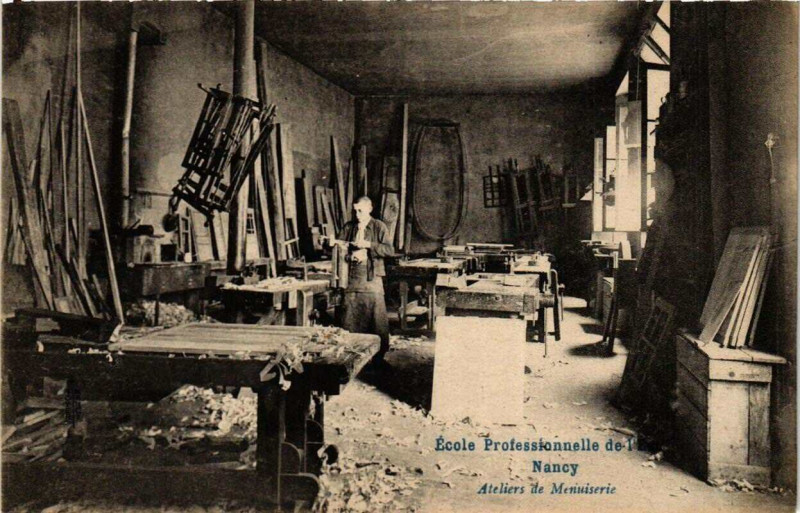 Carte postale ancienne Nancy Ecole Professionnelle de l'Est à Nancy