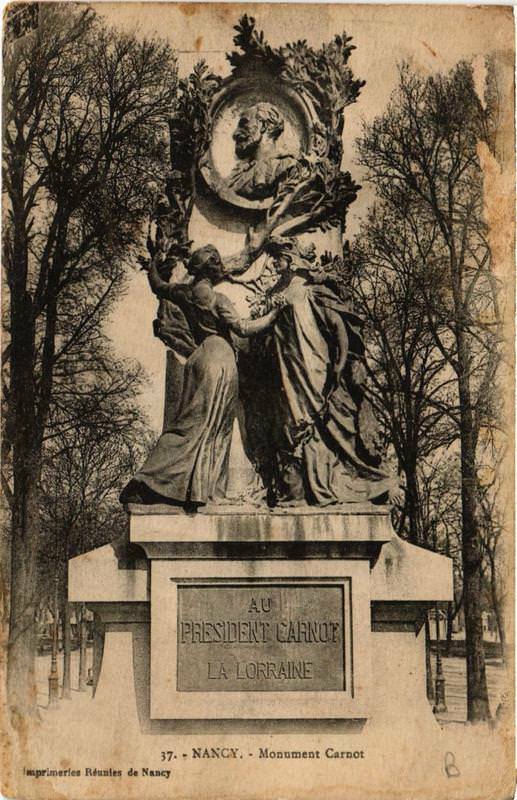 Carte postale ancienne Nancy Monument Carnot à Nancy