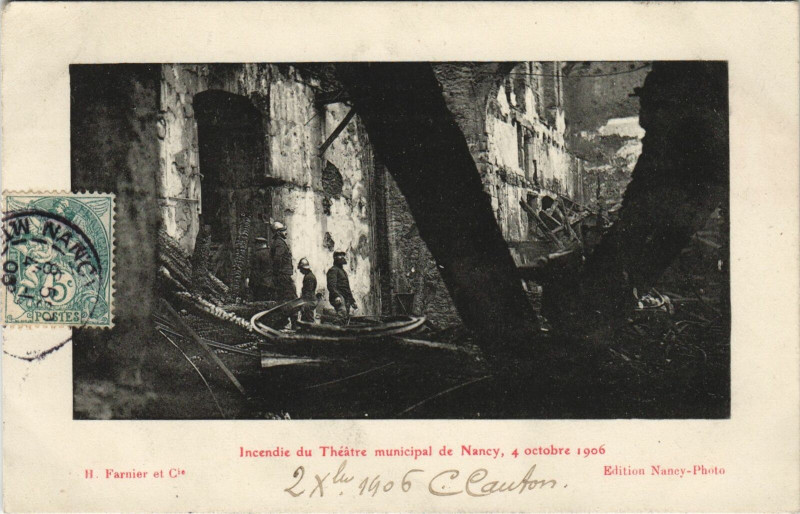 Carte postale ancienne Incendie du Théatre municipal de Nancy à Nancy