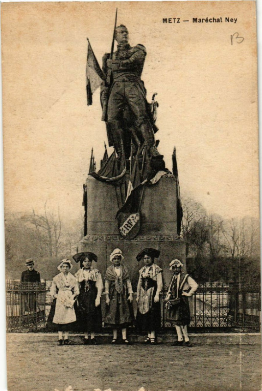 Carte postale ancienne Metz - Marechal Ney à Metz