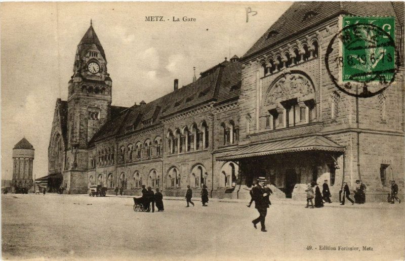 Carte postale ancienne Metz - La Gare à Metz