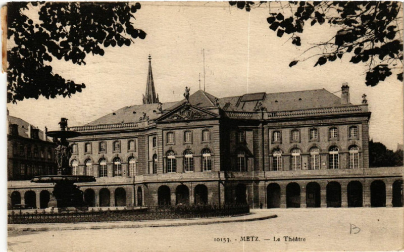 Carte postale ancienne Metz - Le Théatre à Metz