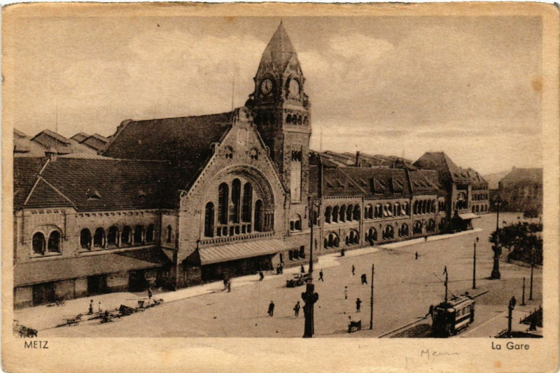 Carte postale ancienne Metz - La Gare à Metz