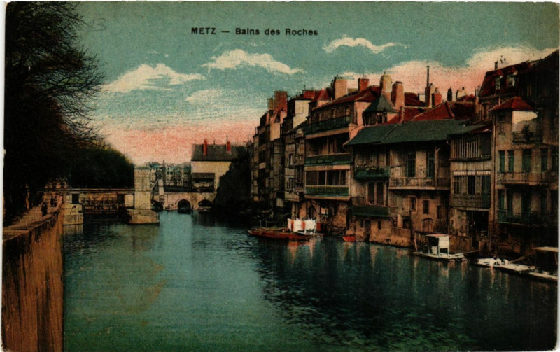 Carte postale ancienne Metz - Bains des Roches à Metz