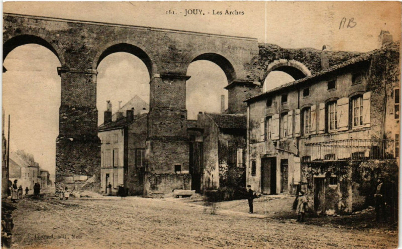 Carte postale ancienne Jouy - Les Arches