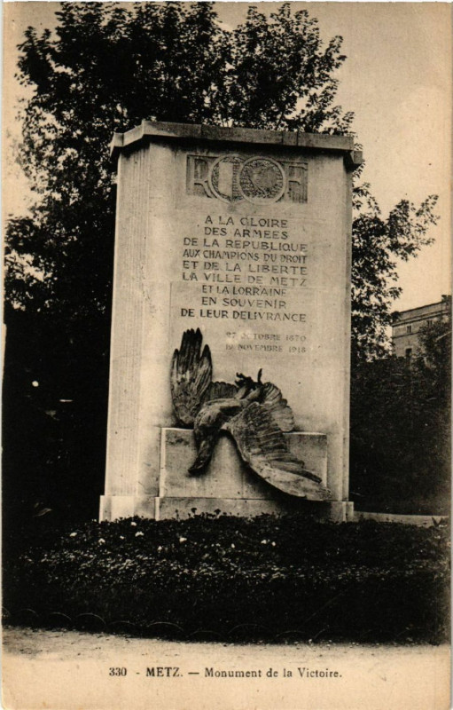 Carte postale ancienne Metz - Mon. de la Victoire à Metz