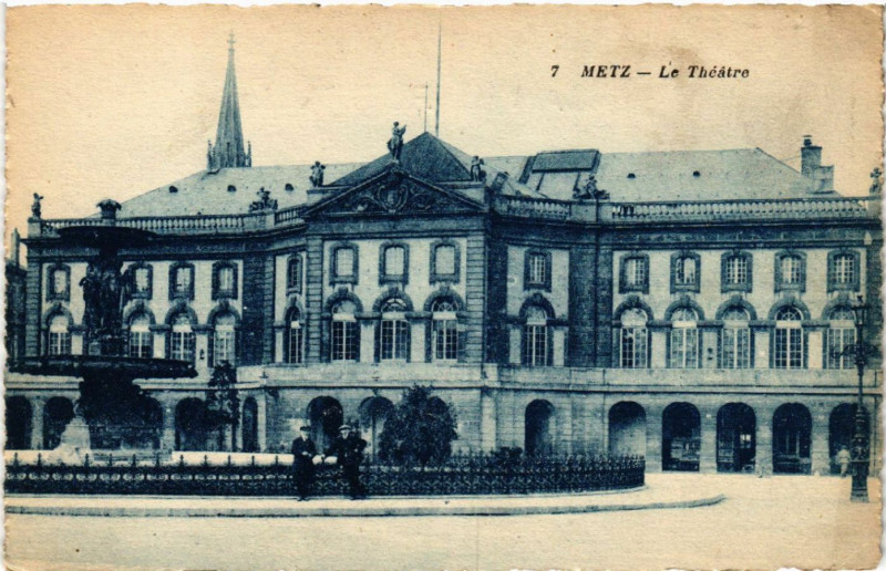 Carte postale ancienne Metz - Le Théatre à Metz