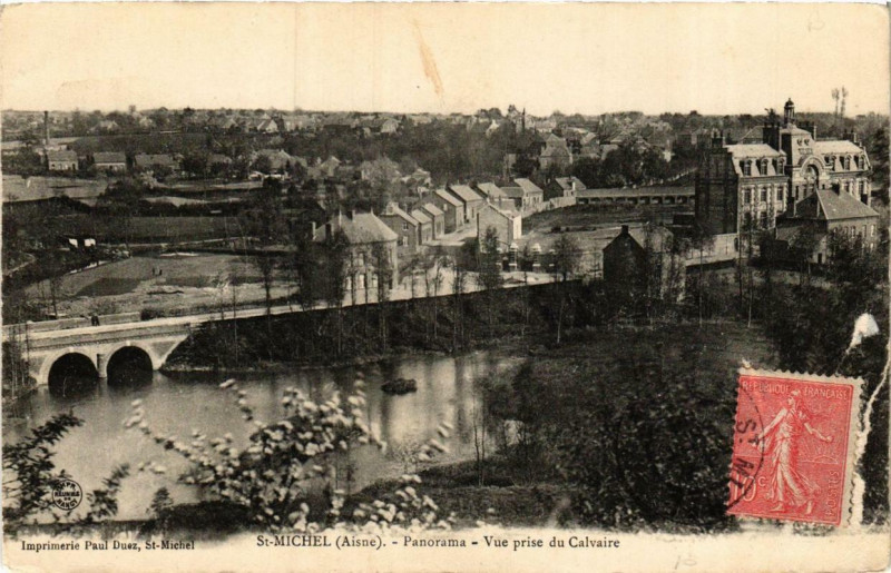 Carte postale ancienne Saint-Michel. Panorama. Vue prise du Calvaire à Saint-Michel