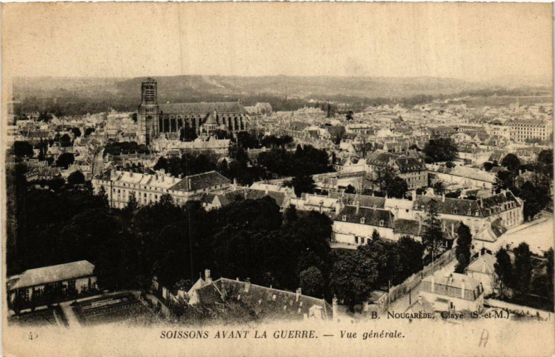 Carte postale ancienne Soissons Vue générale à Soissons