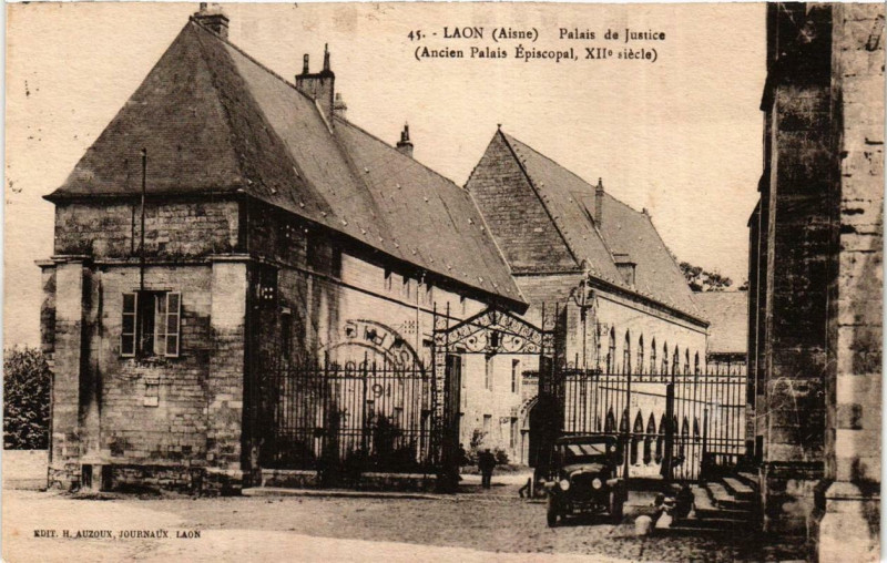 Carte postale ancienne Laon Palais de Justice à Laon