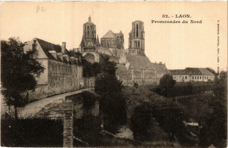 Carte postale ancienne Laon Promenades du Nord à Laon