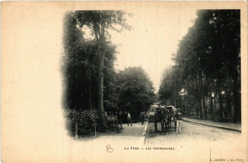 Carte postale ancienne Fere-en-Tardenois Les Promenades à Fère-en-Tardenois