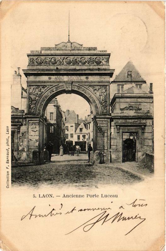 Carte postale ancienne Laon Ancienne Porte Luceau à Laon