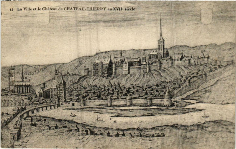 Carte postale ancienne Chateau-Thierry La Ville et le Chateau à Château-Thierry