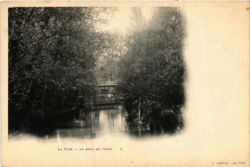 Carte postale ancienne Fere-en-Tardenois Un bras de l'Oise à Fère-en-Tardenois
