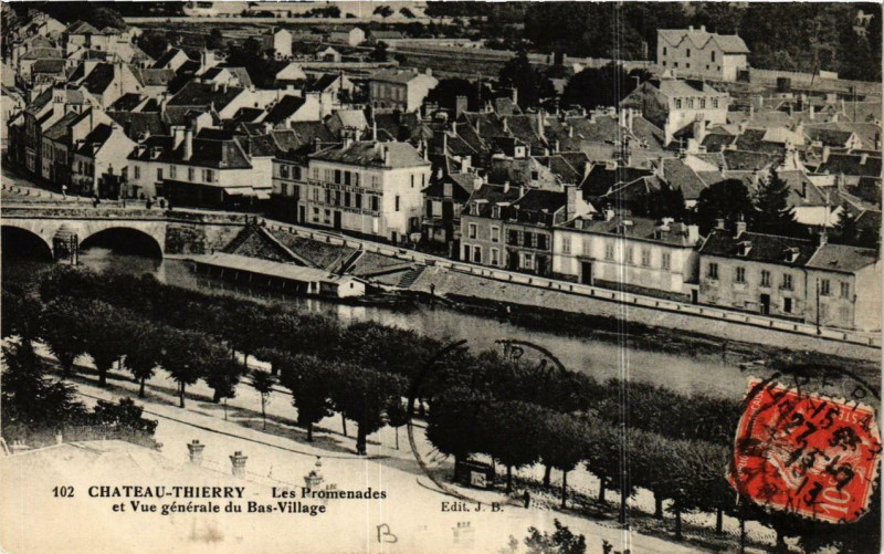 Carte postale ancienne Chateau-Thierry Les Promenades et Vue générale du Bas-Village à Château-Thierry