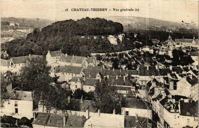 Carte postale ancienne Chateau-Thierry Vue générale à Château-Thierry