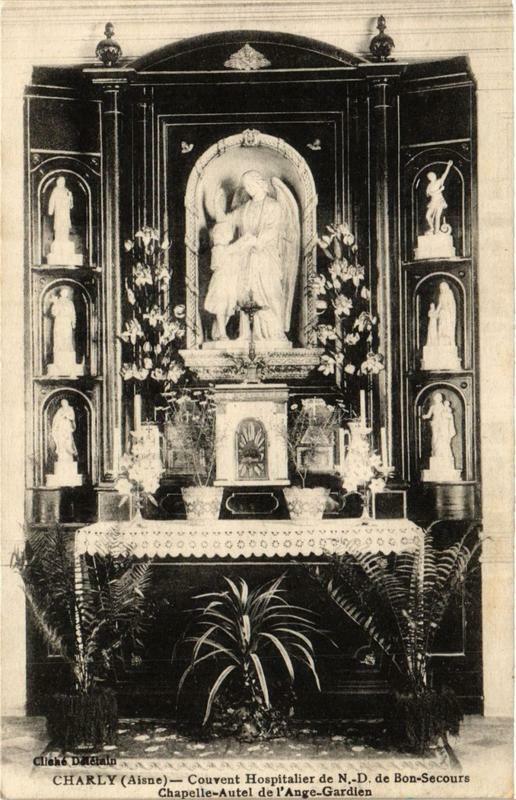 Carte postale ancienne Charly Chapelle Autel de l'Ange Gardien à Harly