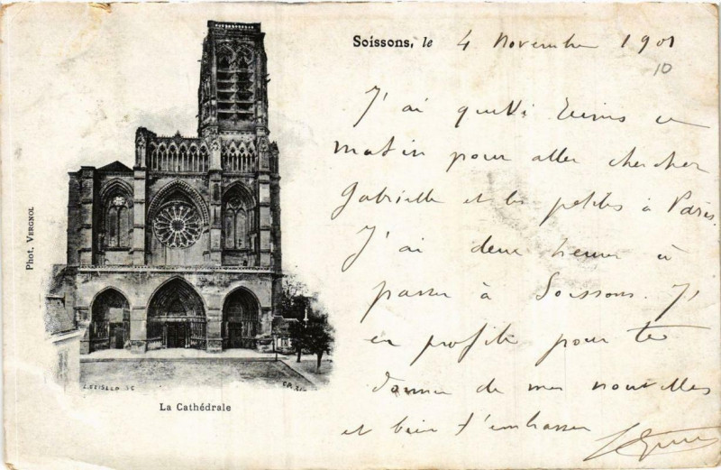 Carte postale ancienne Soissons La Cathédrale à Soissons