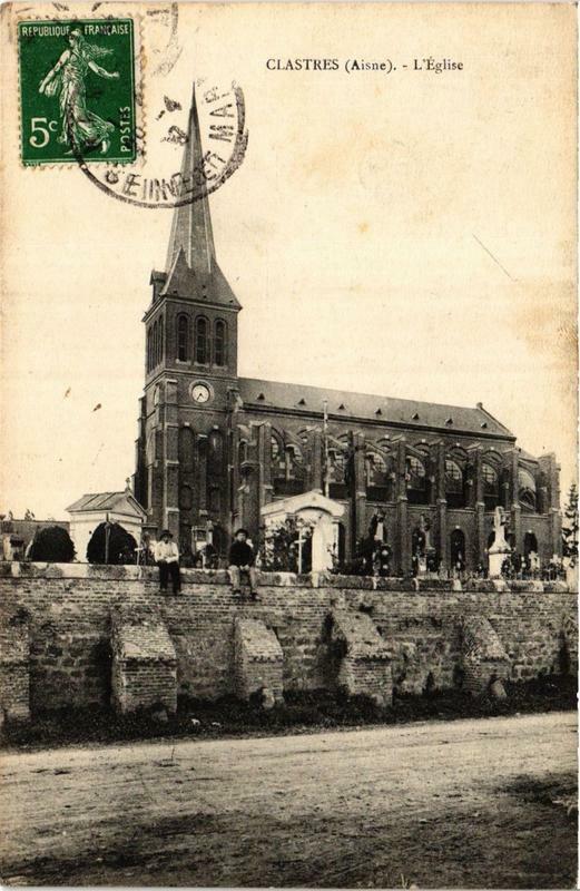 Carte postale ancienne Clastres. L'Eglise à Clastres
