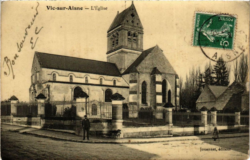 Carte postale ancienne Vic-sur-Aisne L'Eglise à Vic-sur-Aisne