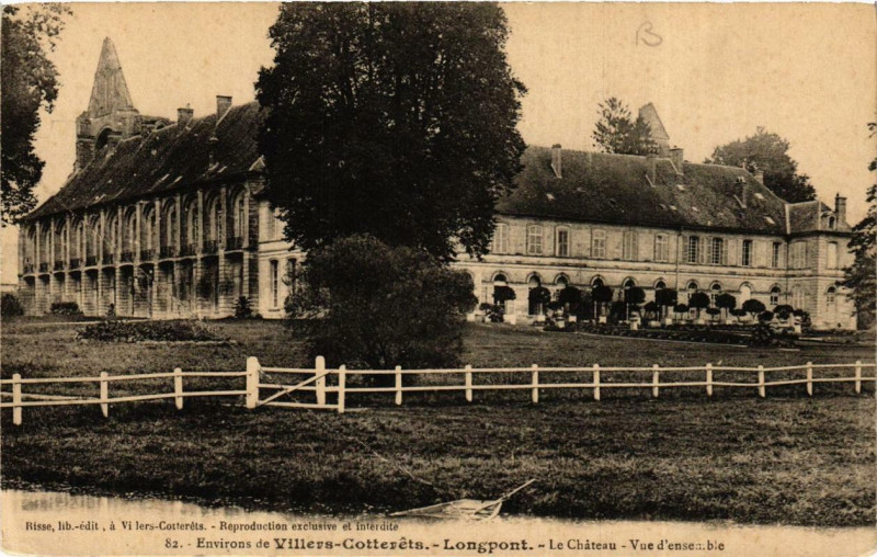 Carte postale ancienne Longpont Le Chateau. Vue d'ensemble à Longpont