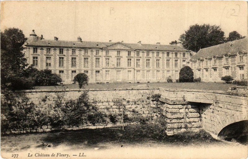 Carte postale ancienne Le Chateau de Fleury à Fleury