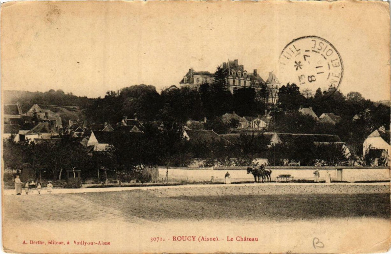 Carte postale ancienne Roucy Le Chateau à Roucy