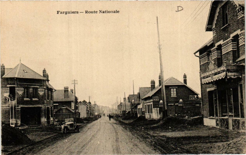 Carte postale ancienne Fargniers Route Nationale